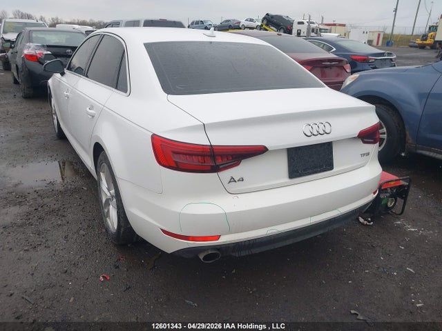 WAUGMAF4XHA084799 Audi A4