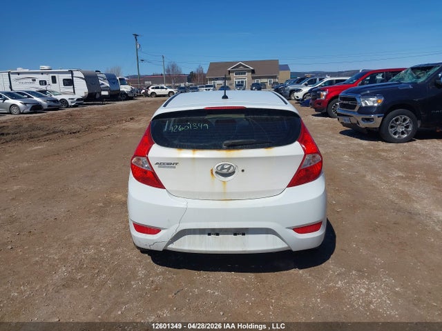 2016 Hyundai Accent Se მანქანა იყიდება აუქციონზე, vin: KMHCT5AE2GU245599, აუქციონის ნომერი: 12601349
