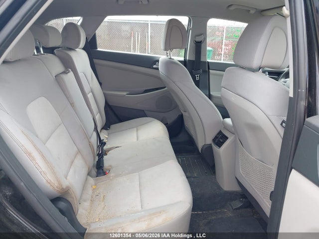 Продаж на аукціоні авто 2017 Hyundai Tucson, vin: KM8J2CA48HU552539, номер лоту: 12601354