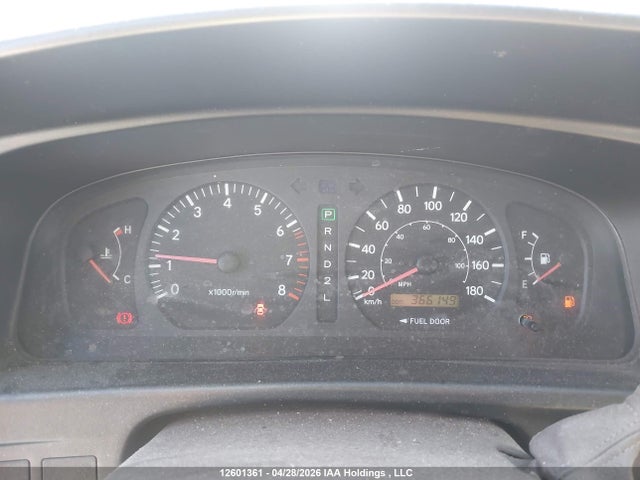 1999 Toyota Sienna Le/xle მანქანა იყიდება აუქციონზე, vin: 4T3ZF13C1XU102303, აუქციონის ნომერი: 12601361