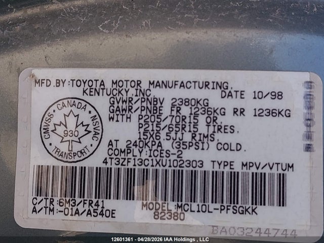 1999 Toyota Sienna Le/xle მანქანა იყიდება აუქციონზე, vin: 4T3ZF13C1XU102303, აუქციონის ნომერი: 12601361