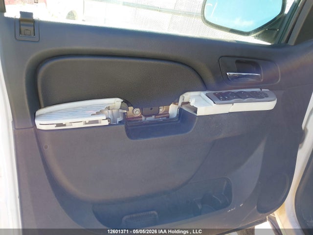 12601371 :رقم المزاد ، 1GNSKAE09ER121654 vin ، 2014 Chevrolet Tahoe Ls مزاد بيع