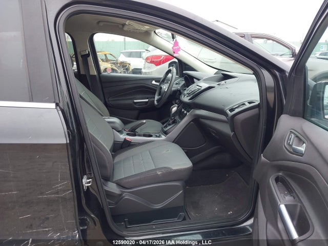 1FMCU0GX4FUA33892 Ford ESCAPE SE