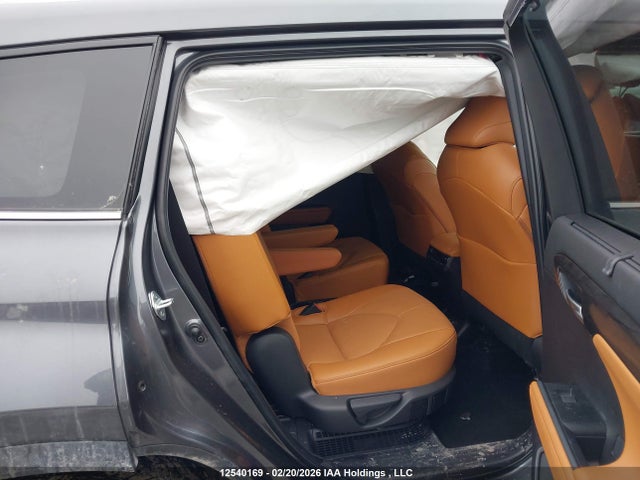 12540169 :رقم المزاد ، 5TDEBRCH5SS679401 vin ، 2025 Toyota Highlander Hybrid Limited مزاد بيع