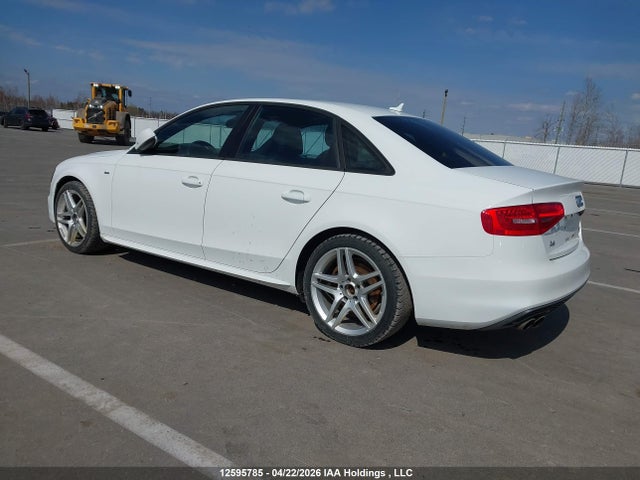 Продажа на аукционе авто 2015 Audi A4 2.0t Komfort Plus, vin: WAUBFCFL9FN000601, номер лота: 12595785