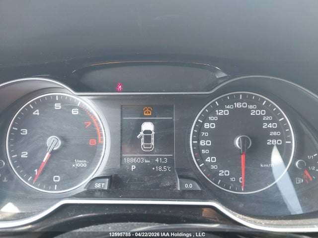 Продажа на аукционе авто 2015 Audi A4 2.0t Komfort Plus, vin: WAUBFCFL9FN000601, номер лота: 12595785