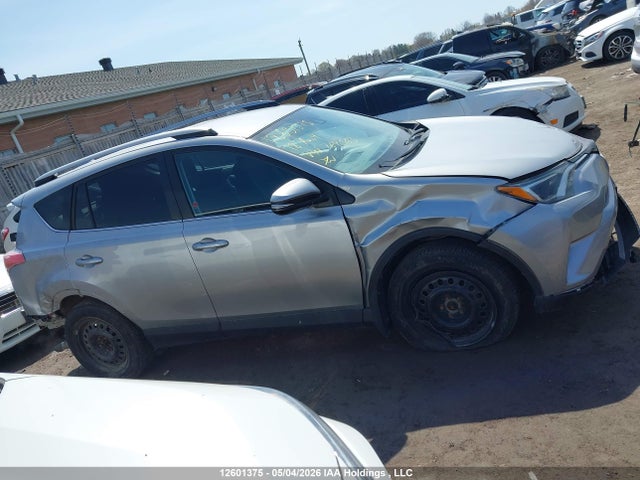 2018 Toyota Rav4 Le მანქანა იყიდება აუქციონზე, vin: 2T3BFREV0JW769563, აუქციონის ნომერი: 12601375