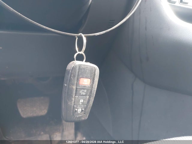 2T3RWRFV5SW272751 Toyota Rav4 Xle/woodland Edition