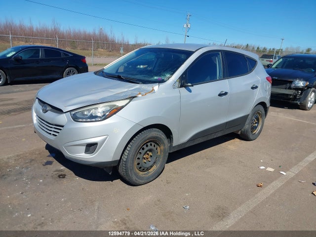 KM8JTCAF6FU081051 Hyundai Tucson Gl