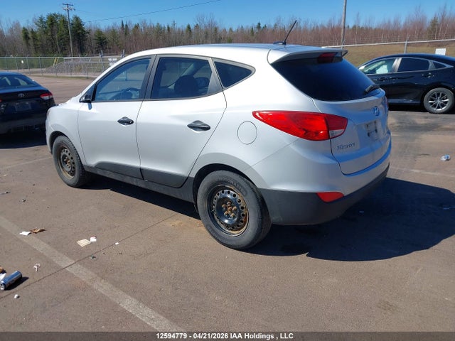 KM8JTCAF6FU081051 Hyundai Tucson Gl