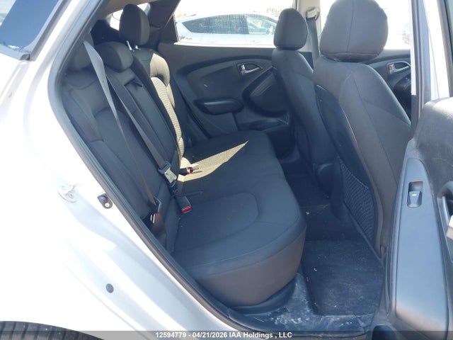 KM8JTCAF6FU081051 Hyundai Tucson Gl