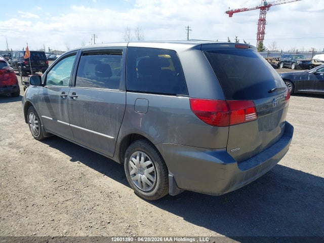 2005 Toyota Sienna Ce მანქანა იყიდება აუქციონზე, vin: 5TDZA29C35S243738, აუქციონის ნომერი: 12601390