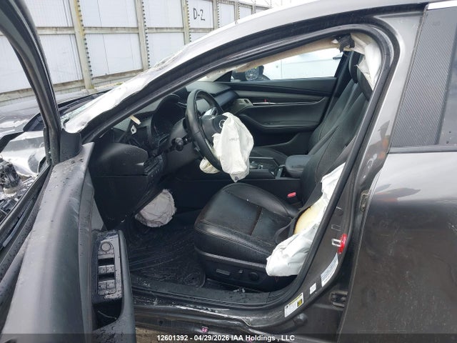 12601392 :رقم المزاد ، JM1BPADM8K1102215 vin ، 2019 Mazda Mazda3 Gt مزاد بيع