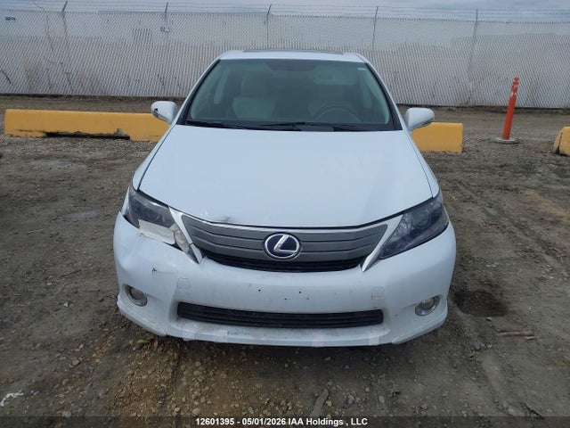 2010 Lexus Hs 250h მანქანა იყიდება აუქციონზე, vin: JTHBB1BA0A2002334, აუქციონის ნომერი: 12601395