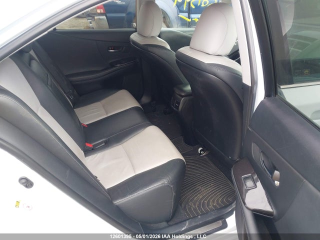 2010 Lexus Hs 250h მანქანა იყიდება აუქციონზე, vin: JTHBB1BA0A2002334, აუქციონის ნომერი: 12601395