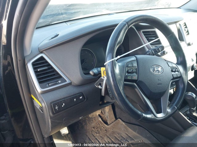 2016 Hyundai Tucson Luxury მანქანა იყიდება აუქციონზე, vin: KM8J3CA4XGU152400, აუქციონის ნომერი: 12601413