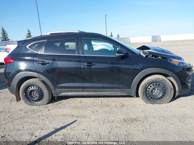 2016 Hyundai Tucson Luxury მანქანა იყიდება აუქციონზე, vin: KM8J3CA4XGU152400, აუქციონის ნომერი: 12601413