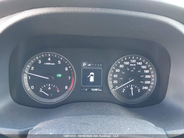 2016 Hyundai Tucson Luxury მანქანა იყიდება აუქციონზე, vin: KM8J3CA4XGU152400, აუქციონის ნომერი: 12601413