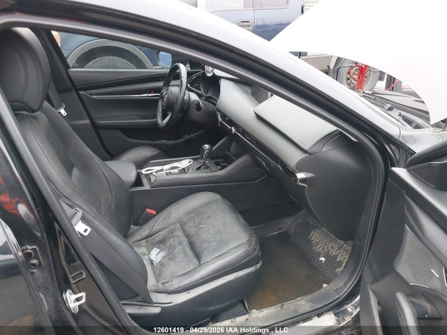 2021 Mazda Mazda3 Gt W/turbo მანქანა იყიდება აუქციონზე, vin: JM1BPBDY3M1333342, აუქციონის ნომერი: 12601419