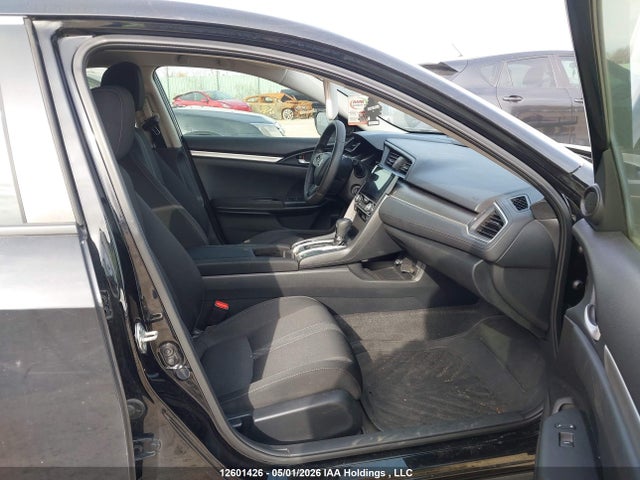 Продажа на аукционе авто 2017 Honda Civic Lx, vin: 2HGFC2F55HH025114, номер лота: 12601426