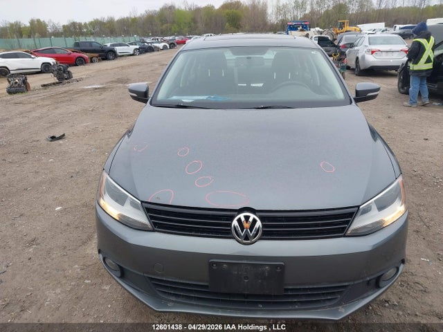 12601438 :رقم المزاد ، 3VWBK7AJ7DM390081 vin ، 2013 Volkswagen Jetta Comfortline مزاد بيع