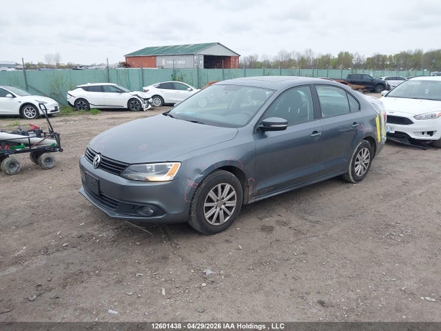 12601438 :رقم المزاد ، 3VWBK7AJ7DM390081 vin ، 2013 Volkswagen Jetta Comfortline مزاد بيع