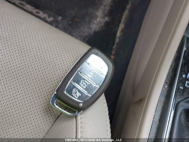 KM8J3CA4XJU711791 Hyundai Tucson Luxury 2.0l