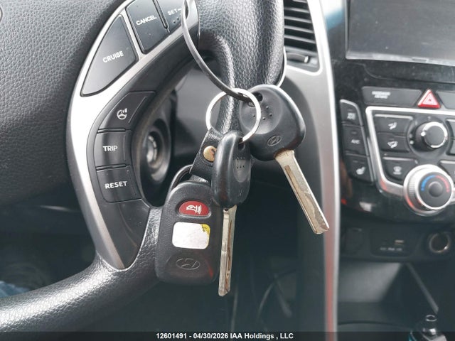 KMHD25LH0HU366566 Hyundai Elantra