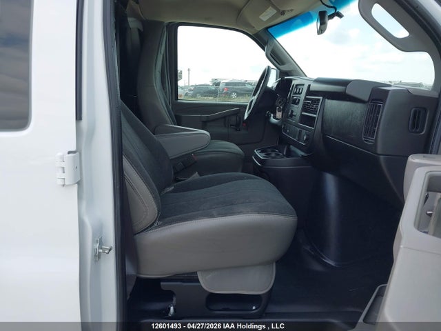 1GCWGAFP7R1119235 Chevrolet Express G2500