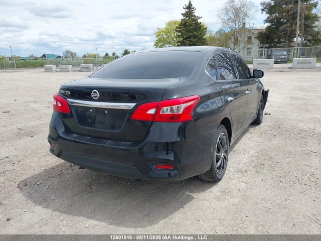 12601516 :رقم المزاد ، 3N1AB7AP7JY282098 vin ، 2018 Nissan Sentra 1.8 S/1.8 Sv/1.8 Sv Midnight Edition مزاد بيع
