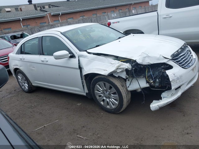 Продаж на аукціоні авто 2014 Chrysler 200 Lx, vin: 1C3CCBABXEN229414, номер лоту: 12601523