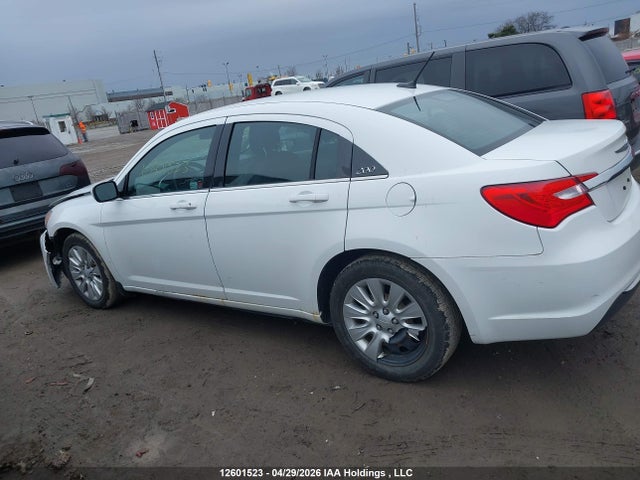 Продаж на аукціоні авто 2014 Chrysler 200 Lx, vin: 1C3CCBABXEN229414, номер лоту: 12601523