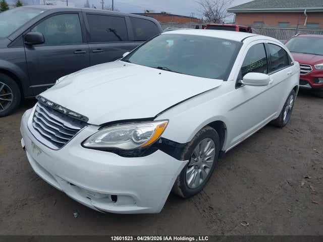 Продаж на аукціоні авто 2014 Chrysler 200 Lx, vin: 1C3CCBABXEN229414, номер лоту: 12601523