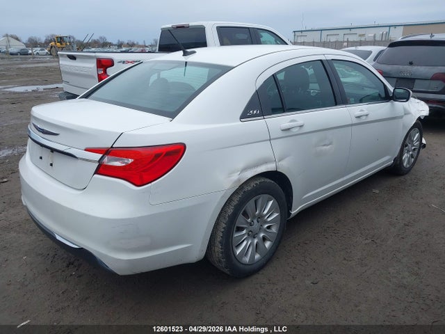 Продаж на аукціоні авто 2014 Chrysler 200 Lx, vin: 1C3CCBABXEN229414, номер лоту: 12601523