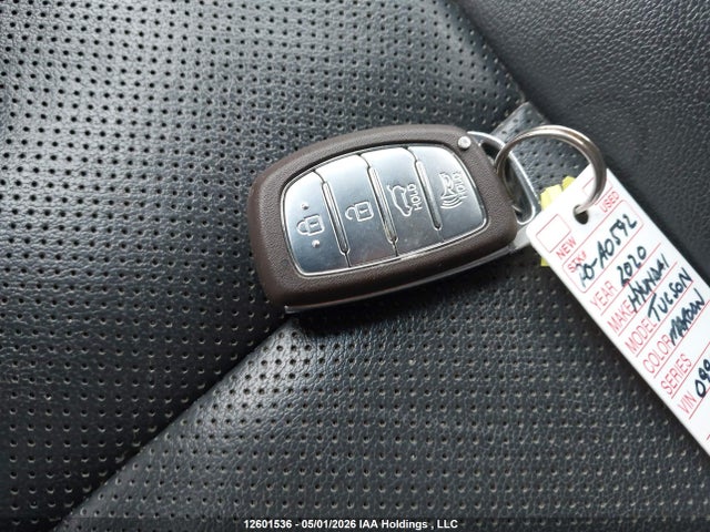 2020 Hyundai Tucson მანქანა იყიდება აუქციონზე, vin: KM8J3CA48LU099996, აუქციონის ნომერი: 12601536