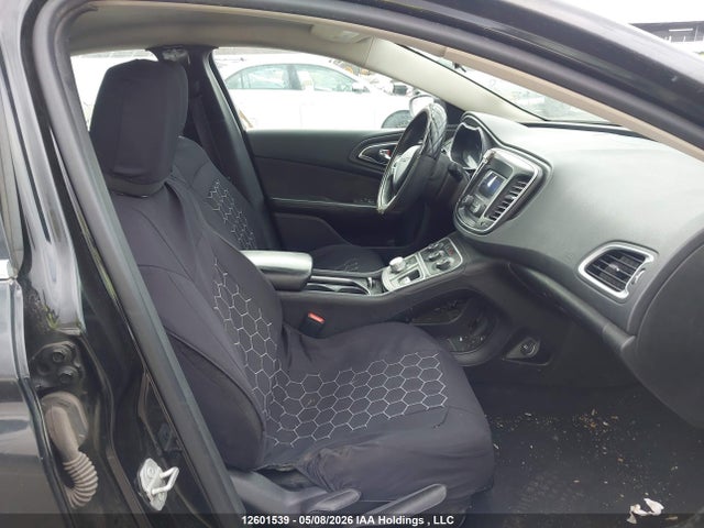 12601539 :رقم المزاد ، 1C3CCCFB6GN100071 vin ، 2016 Chrysler 200 Lx مزاد بيع