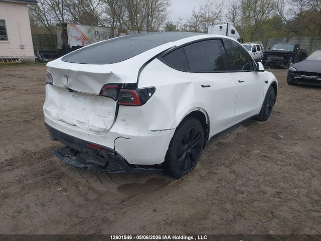 Tesla Model Y 2025 7SAYGAEE6SF282970 Image 4