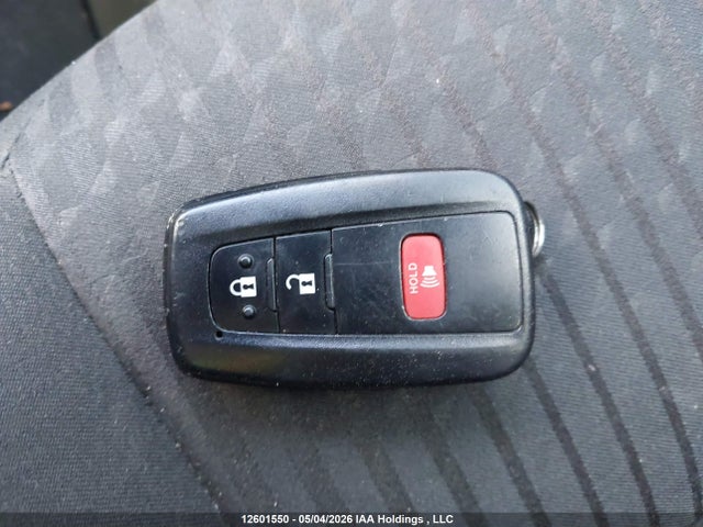 JTDKBRFUXH3538037 Toyota Prius Technology/touring