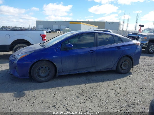 JTDKBRFUXH3538037 Toyota Prius Technology/touring