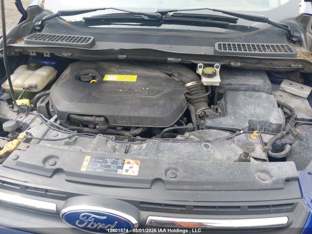12601574 :رقم المزاد ، 1FMCU9GX5FUB66858 vin ، 2015 Ford Escape Se مزاد بيع