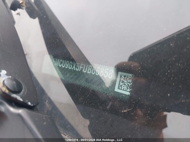 12601574 :رقم المزاد ، 1FMCU9GX5FUB66858 vin ، 2015 Ford Escape Se مزاد بيع