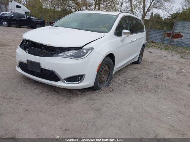 Chrysler Pacifica 2017 2C4RC1GG0HR627483 Image 2