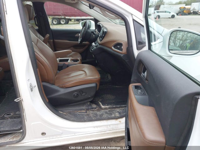 Chrysler Pacifica 2017 2C4RC1GG0HR627483 Image 5