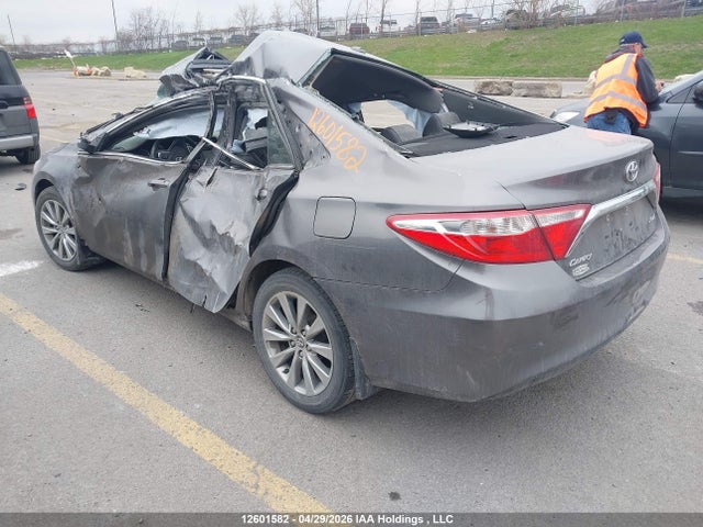 12601582 :رقم المزاد ، 4T1BF1FK2HU663284 vin ، 2017 Toyota Camry مزاد بيع