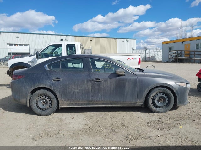 2020 Mazda 3 მანქანა იყიდება აუქციონზე, vin: 3MZBPAB73LM135993, აუქციონის ნომერი: 12601583