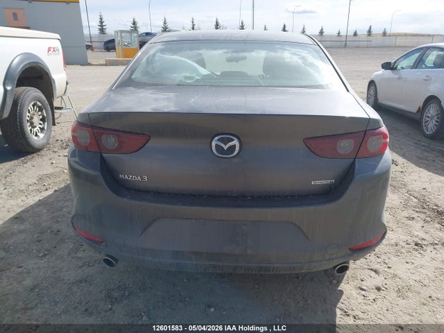 2020 Mazda 3 მანქანა იყიდება აუქციონზე, vin: 3MZBPAB73LM135993, აუქციონის ნომერი: 12601583