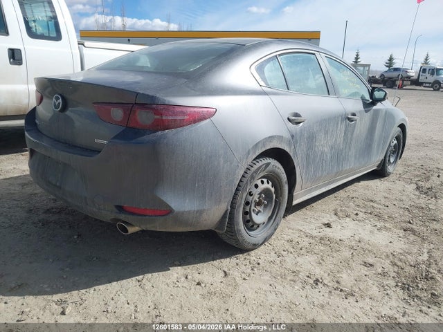 2020 Mazda 3 მანქანა იყიდება აუქციონზე, vin: 3MZBPAB73LM135993, აუქციონის ნომერი: 12601583