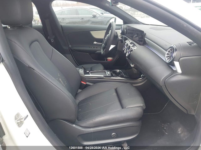 W1K5J4HB2TN574029 Mercedes-Benz CLA 250 4MATIC