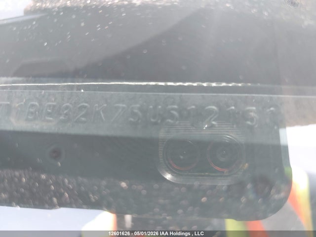 12601626 :رقم المزاد ، 4T1BE32K75U512151 vin ، 2005 Toyota Camry Le/xle/se مزاد بيع