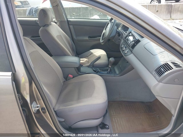 12601626 :رقم المزاد ، 4T1BE32K75U512151 vin ، 2005 Toyota Camry Le/xle/se مزاد بيع